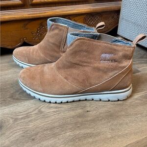 Sorel Women’s Brown Suede Ankle Boots